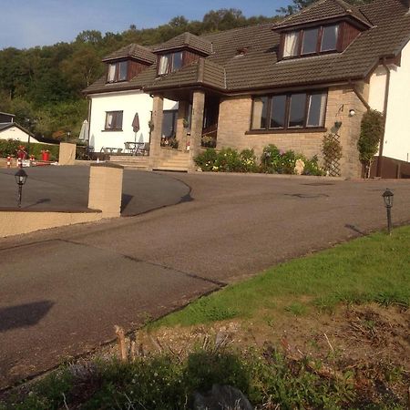 Ronaldsvoe Bed And Breakfast Fort William Exterior photo